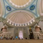 What Are the Virtues of Staying in Mosque After Fajr Prayer?