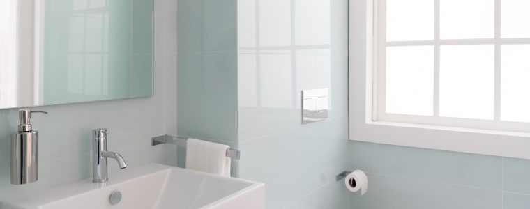 What Is the Ruling of Performing Ablution Naked?