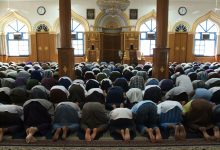 Observing Congregational Prayer at Mosques in Ramadan