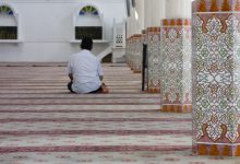 What Are the Rulings of The Latecomer Recitation In Prayer