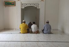 What Are the Permissible and Prohibited Movements in Prayer?