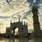 Make Up Missed Fajr Prayer in Congregation After Sunrise